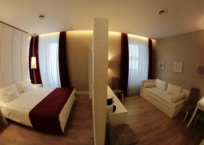 Tullia&prisca Relais Πανσιόν