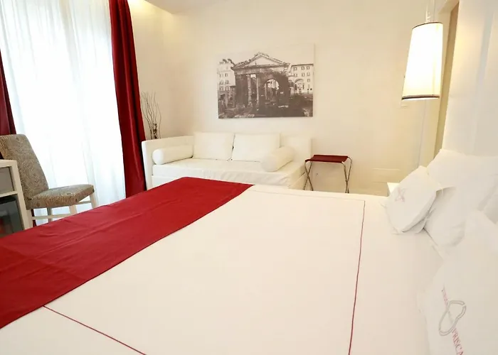 Πανσιόν Tullia&prisca Relais 4*