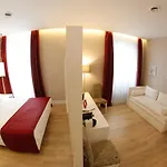 勒莱斯图利娅普里斯卡酒店 招待所 4*